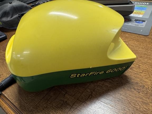 Image of John Deere StarFire 6000 Primary image