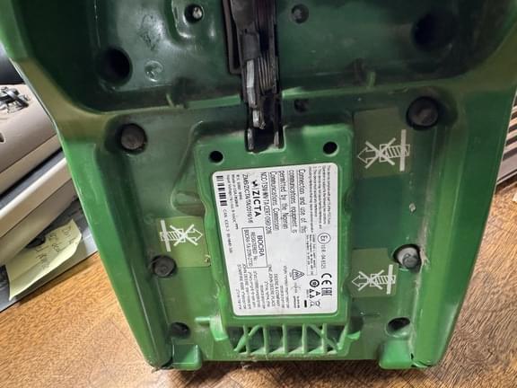 Image of John Deere StarFire 6000 equipment image 3