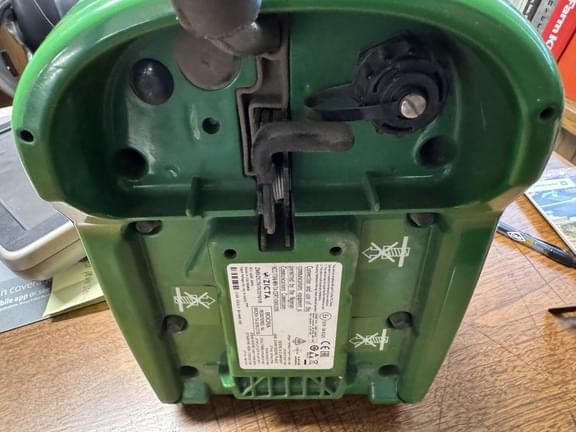 Image of John Deere StarFire 6000 equipment image 3