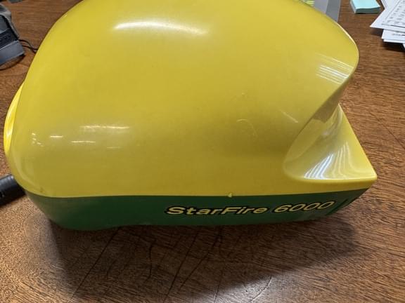 Image of John Deere StarFire 6000 Primary image