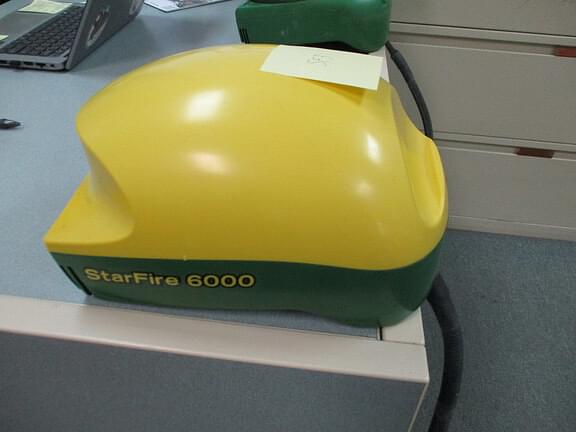 Image of John Deere StarFire 6000 Image 0