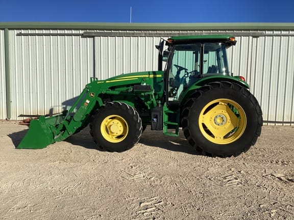2020 John Deere 6105E Equipment Image0