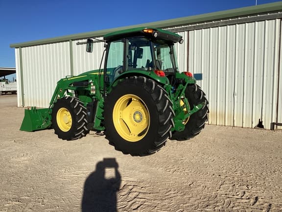 Image of John Deere 6105E equipment image 2