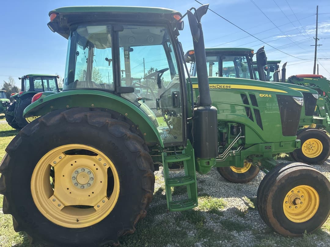 Image of John Deere 6105E Primary image