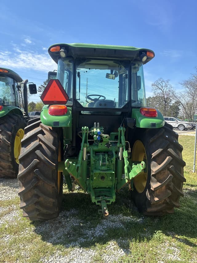 Image of John Deere 6105E equipment image 2