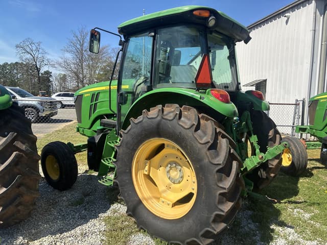 Image of John Deere 6105E equipment image 3