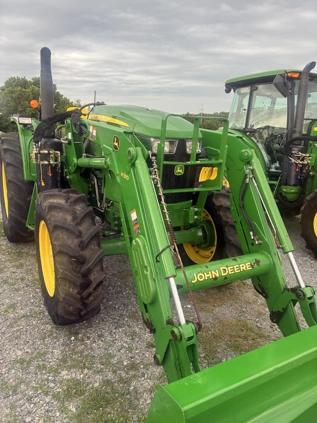 Image of John Deere 6105E equipment image 1