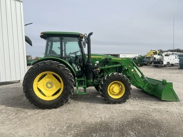 Main image John Deere 6105E