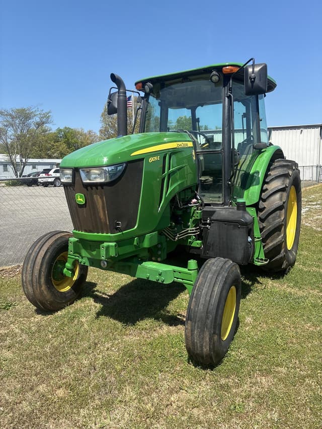 Image of John Deere 6105E equipment image 1