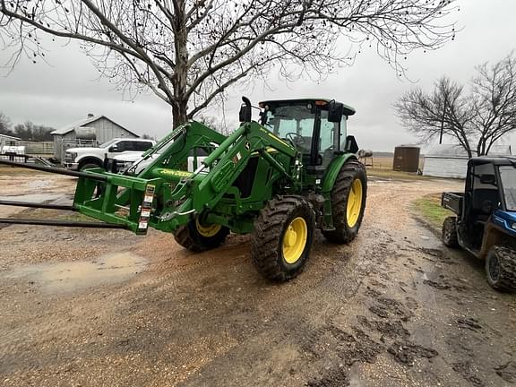 Image of John Deere 6105E equipment image 2