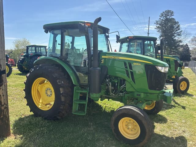 Image of John Deere 6105E equipment image 1