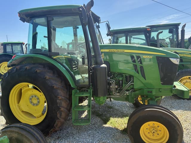 Image of John Deere 6105E equipment image 2