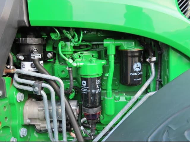 Image of John Deere 6105E equipment image 2