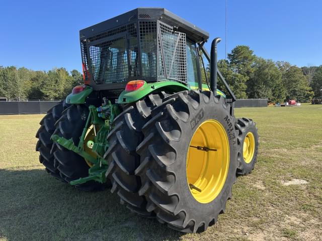 Image of John Deere 6105E equipment image 4