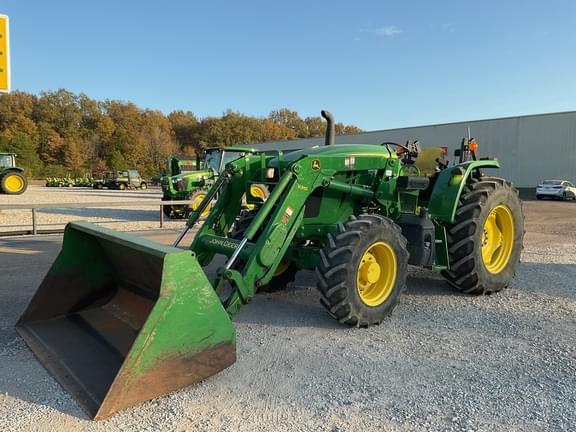 Image of John Deere 6105E equipment image 1