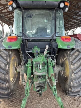 Image of John Deere 6105E equipment image 3
