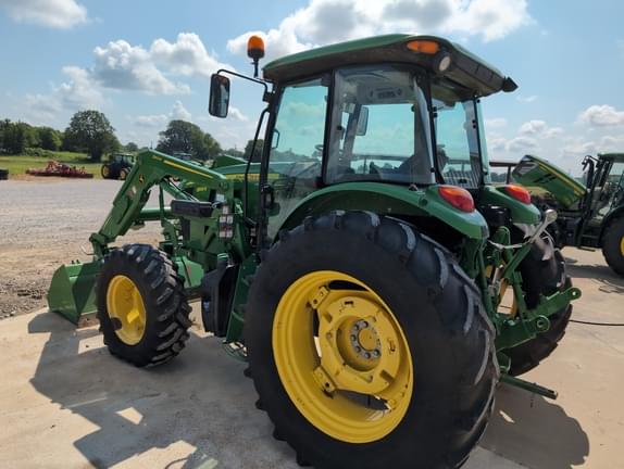 Image of John Deere 6105E equipment image 1