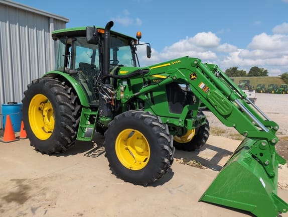 2020 John Deere 6105E Equipment Image0