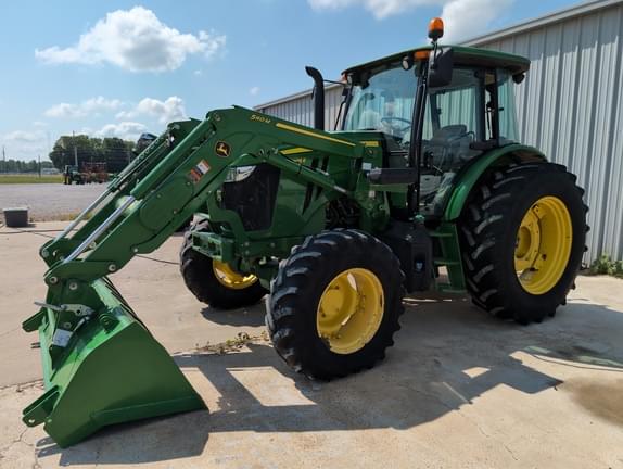 Image of John Deere 6105E equipment image 3