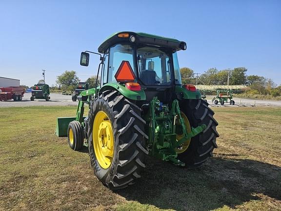 Image of John Deere 6105E equipment image 4