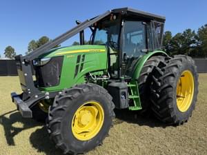2020 John Deere 6105E Image
