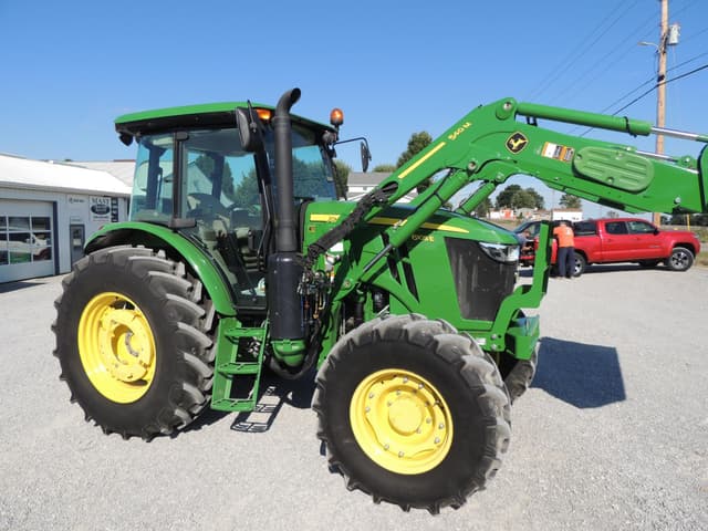 Image of John Deere 6105E equipment image 3