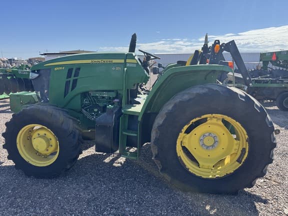 Image of John Deere 6105E equipment image 2