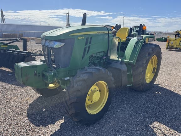 Image of John Deere 6105E equipment image 1