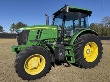 Main image John Deere 6105E