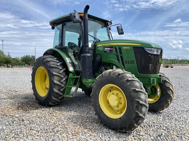 Image of John Deere 6105E equipment image 3
