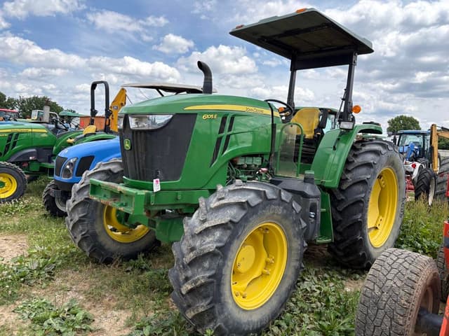 Image of John Deere 6105E equipment image 1