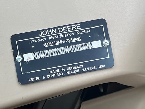 Image of John Deere 6110M equipment image 1