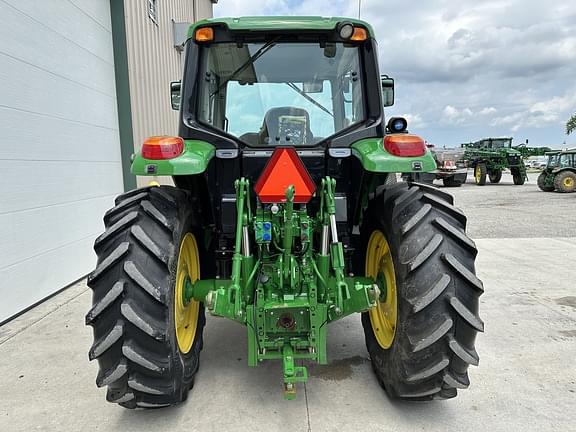 Image of John Deere 6110M equipment image 3