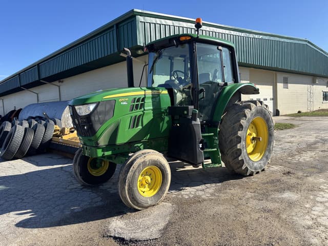 Image of John Deere 6110M equipment image 1