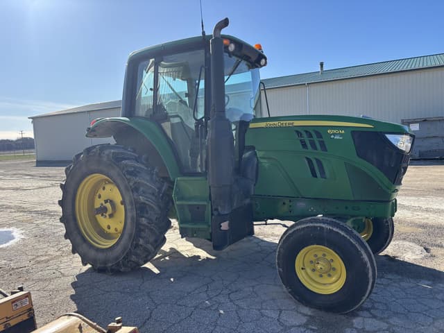 Image of John Deere 6110M equipment image 2