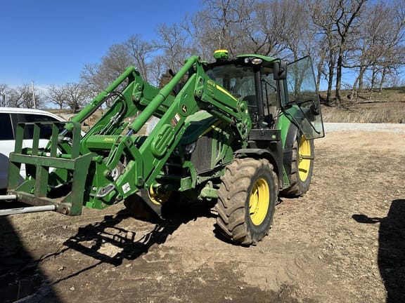 Main image John Deere 6110M