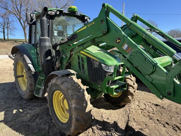 Image of John Deere 6110M equipment image 4