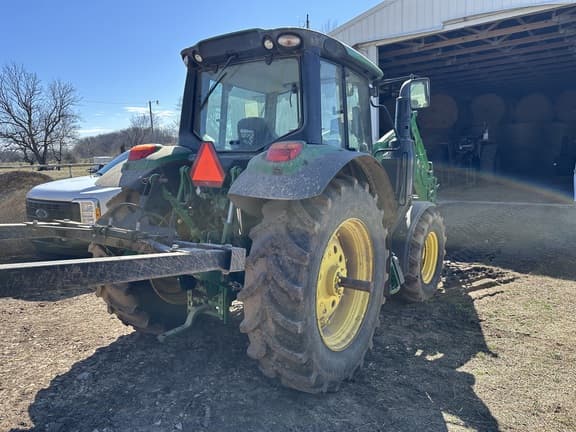 Image of John Deere 6110M equipment image 2