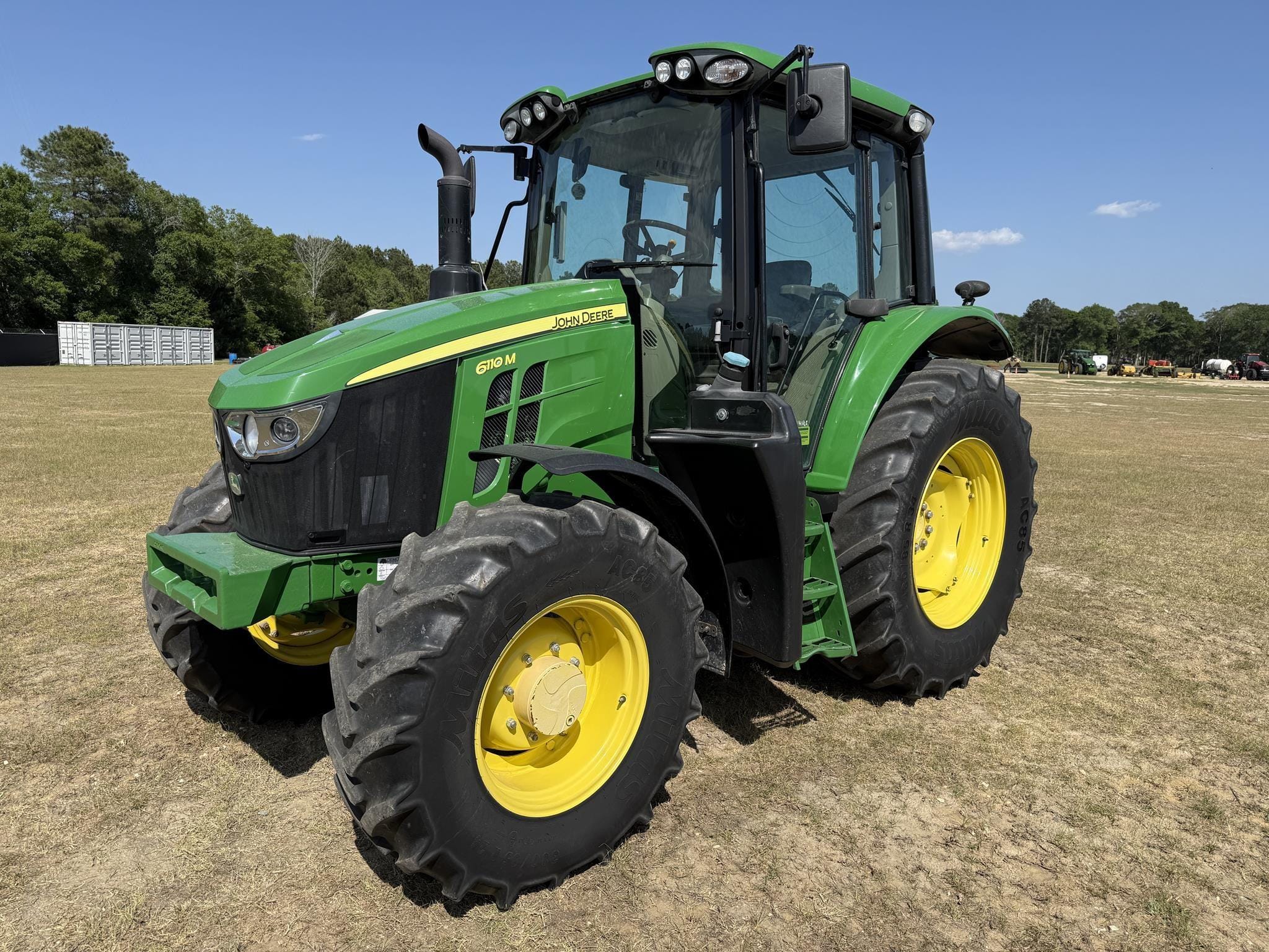 2020 John Deere 6110M Equipment Image0