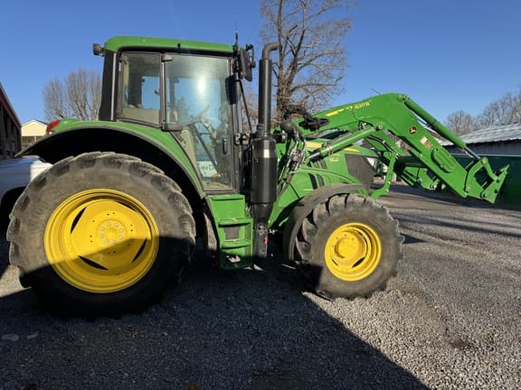 Image of John Deere 6110M equipment image 3