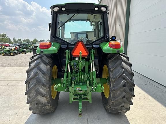 Image of John Deere 6110M equipment image 3