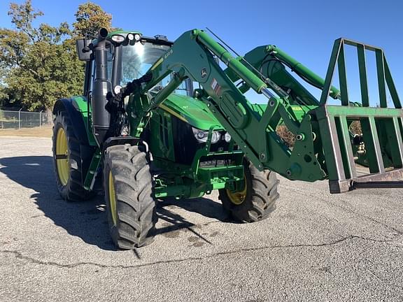 Image of John Deere 6110M equipment image 2