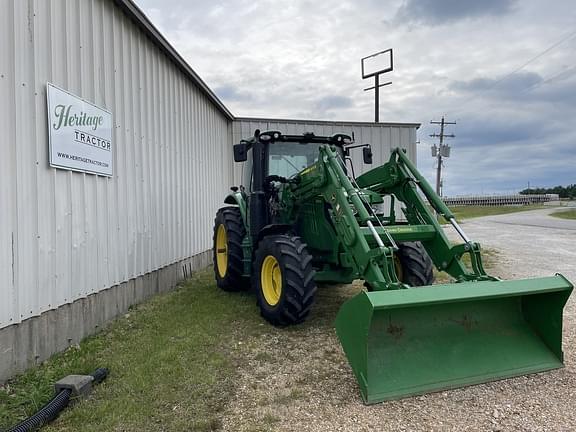 Image of John Deere 6110R equipment image 1