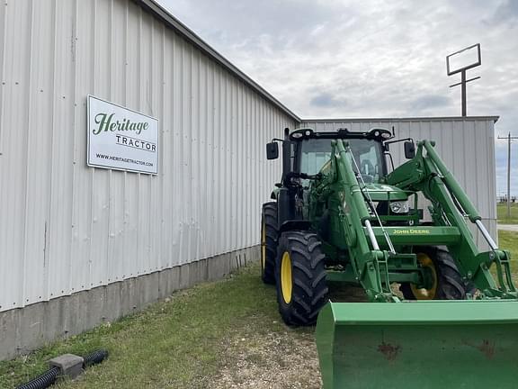 Image of John Deere 6110R equipment image 3