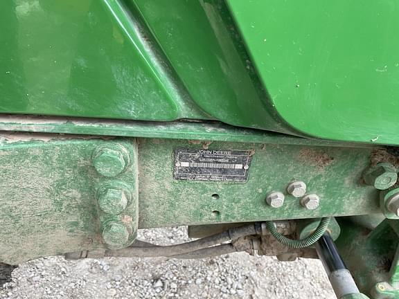 Image of John Deere 6110R equipment image 1