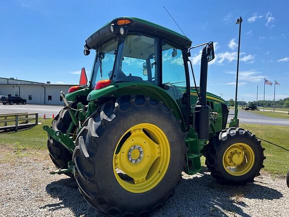 Image of John Deere 6120E equipment image 1