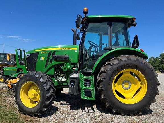 Image of John Deere 6120E equipment image 3