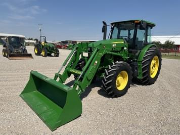 Main image John Deere 6120E