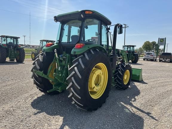 Image of John Deere 6120E equipment image 4