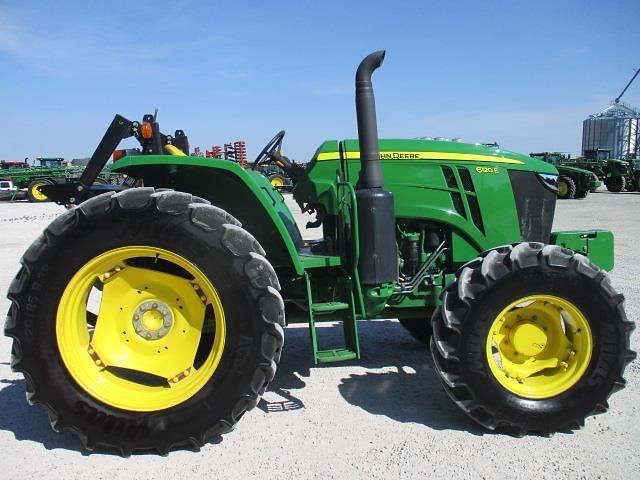 Image of John Deere 6120E equipment image 3